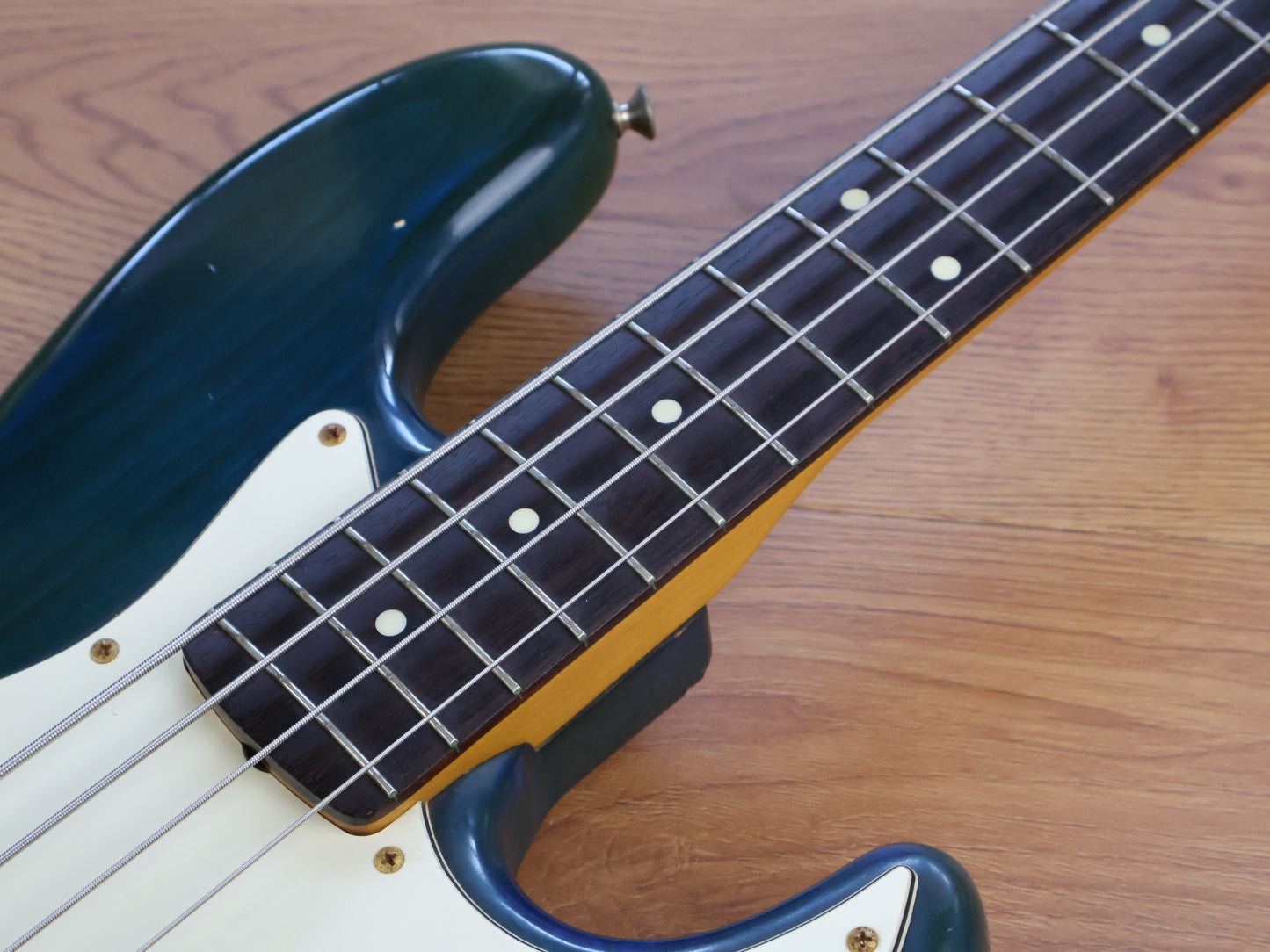 1993 Fender Japan JB62G-70 '62 Reissue Jazz Bass (Transparent Blue)