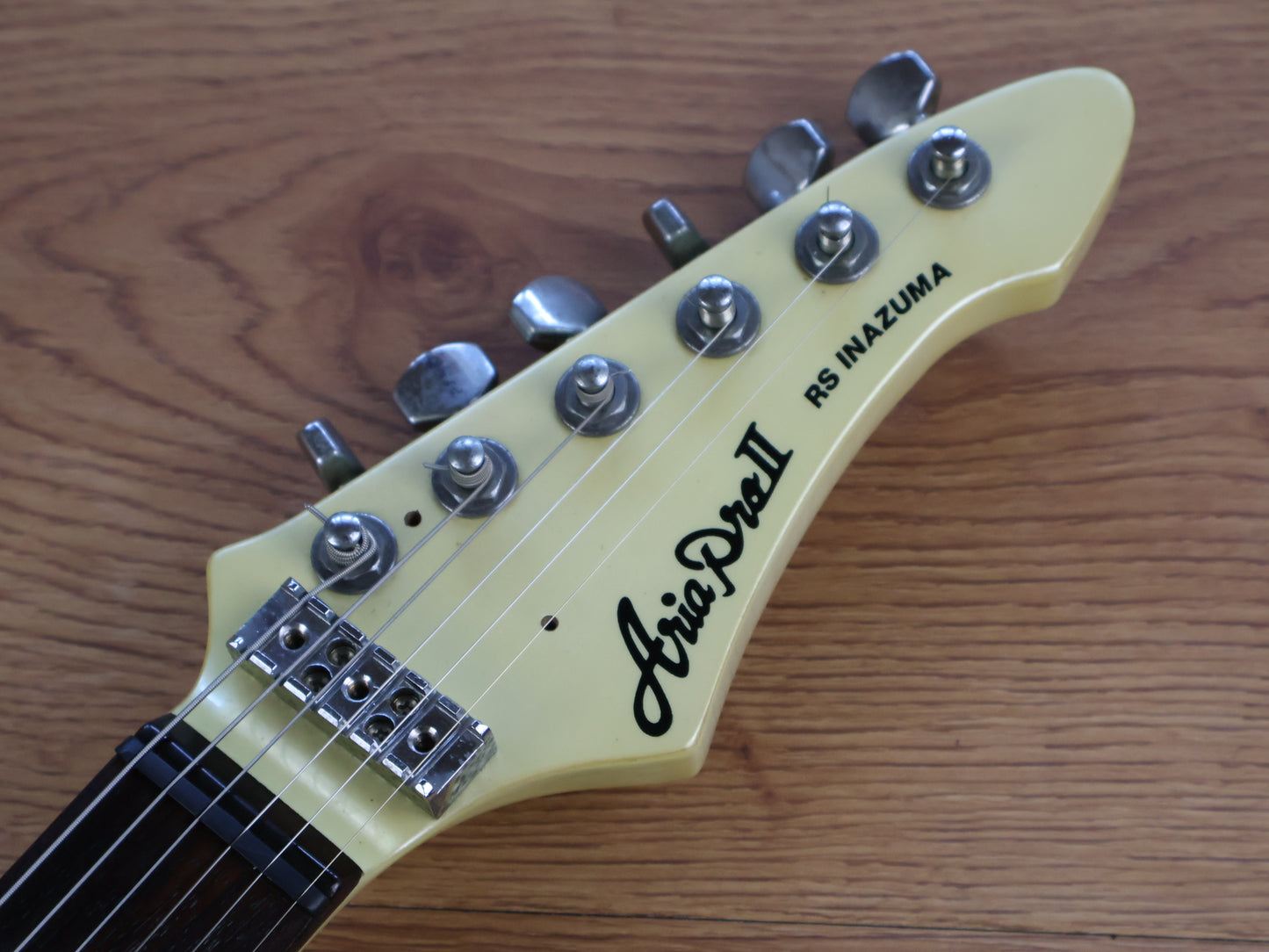 1984 Aria Pro II RS Inazuma HH Superstrat (Aged White)