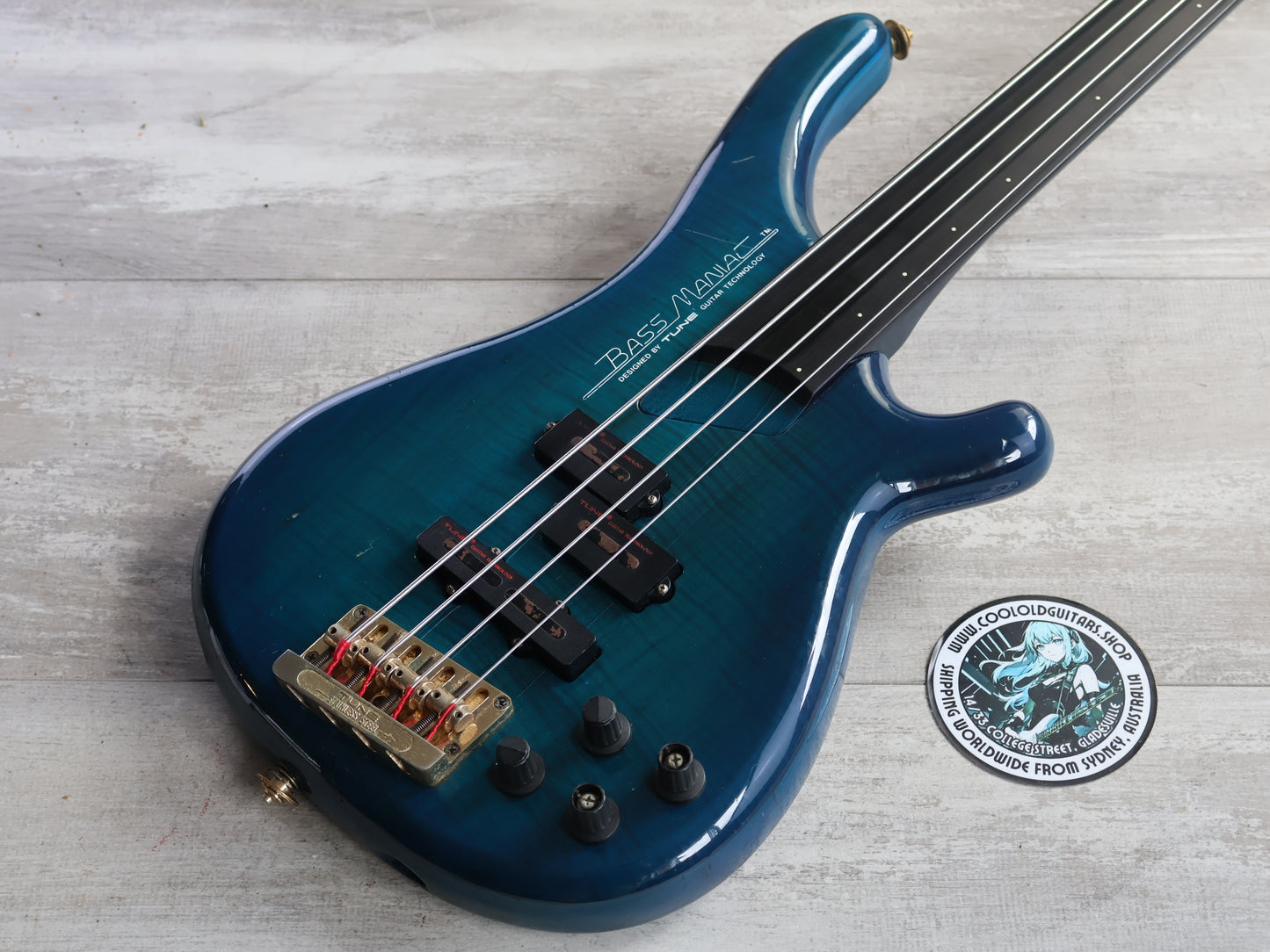 1980's TUNE "Bass Maniac" Japan TB-02 Fretless Bass Guitar (Transparent Blue)