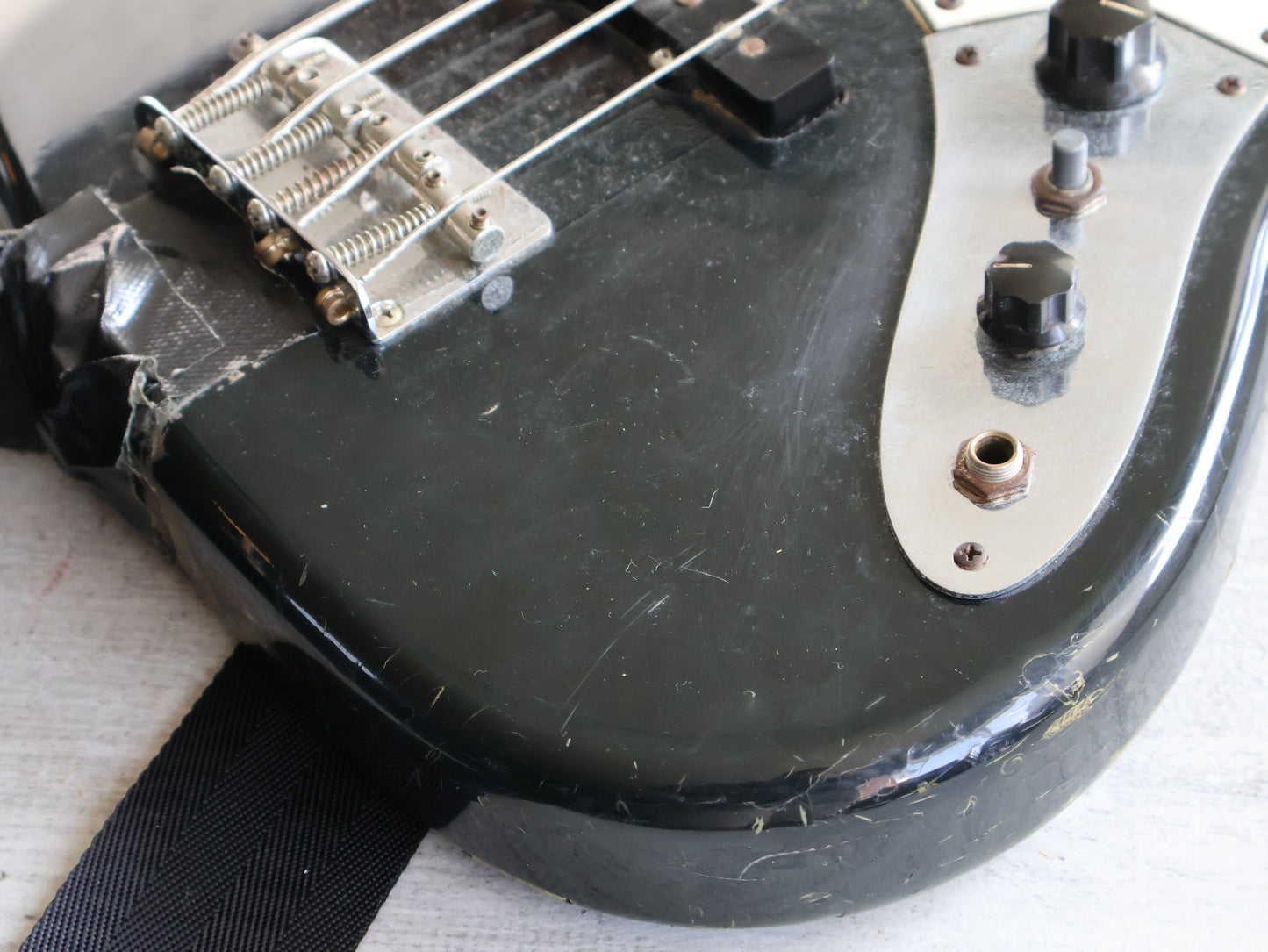 2001 Fender Jazz Bass (Gifted by Courtney Love)
