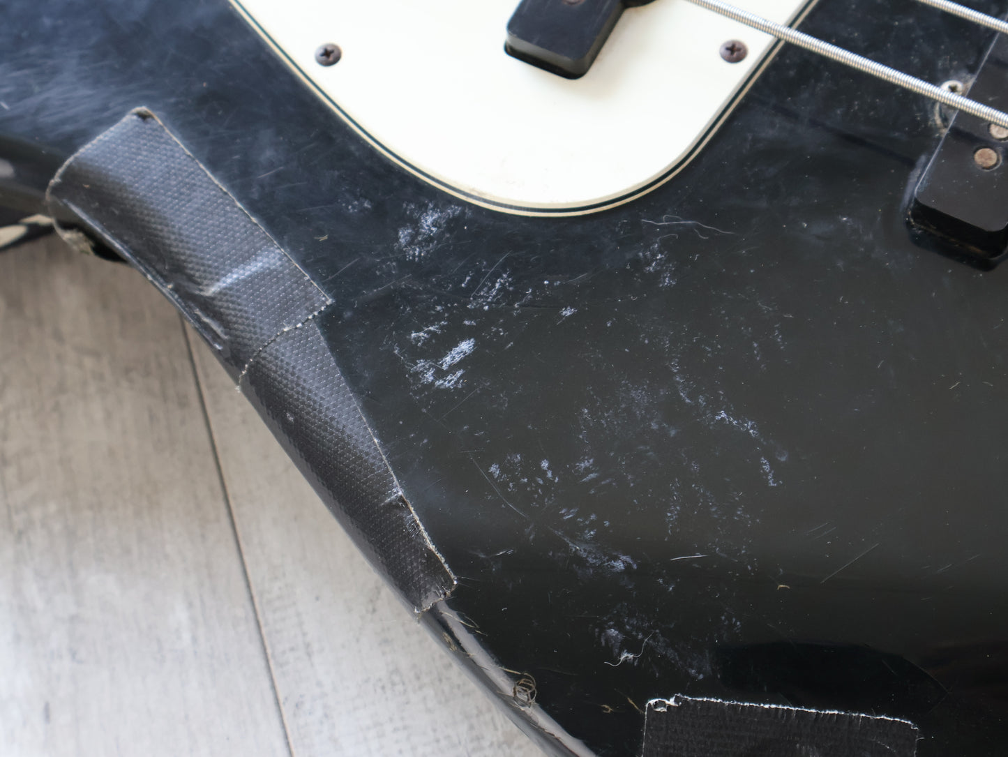 2001 Fender Jazz Bass (Gifted by Courtney Love)