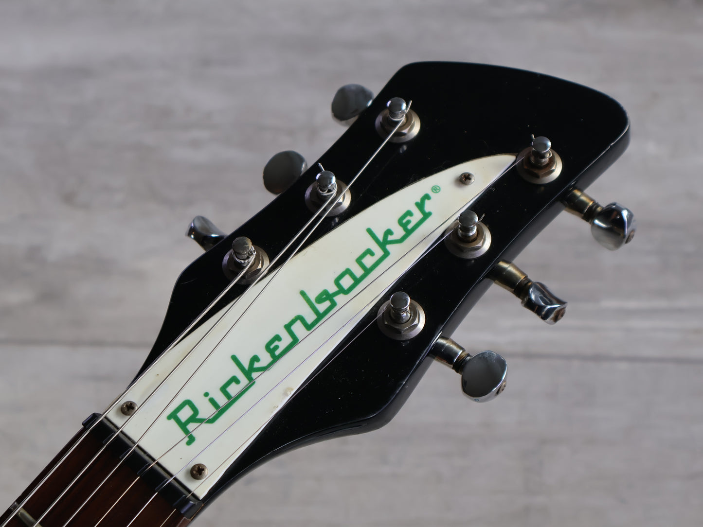 1995 Samick Korea 325 Style Double Cutaway w/Bigsby (Black)