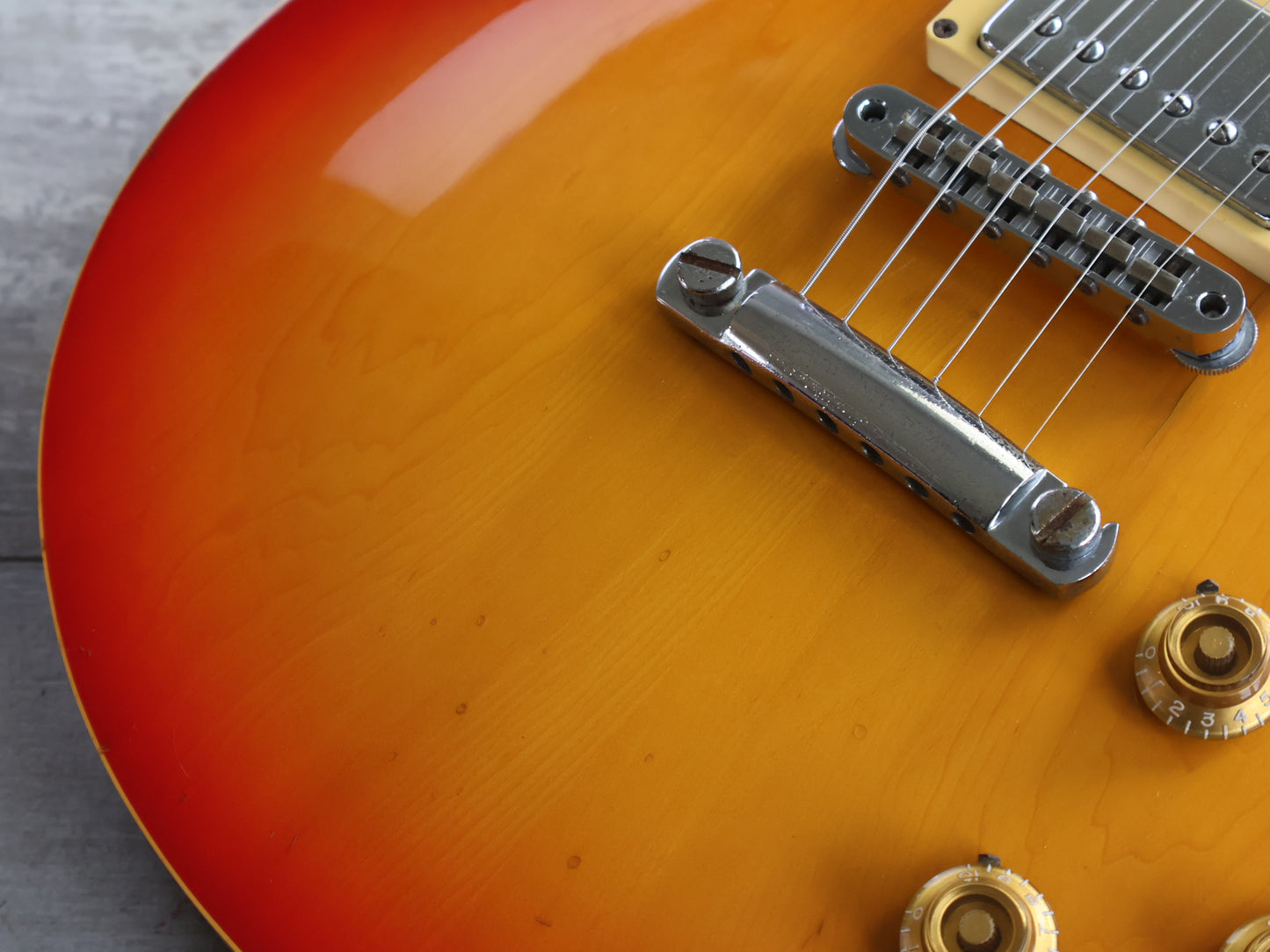 1978 Greco Japan EG-700 Les Paul Standard (Sunburst)