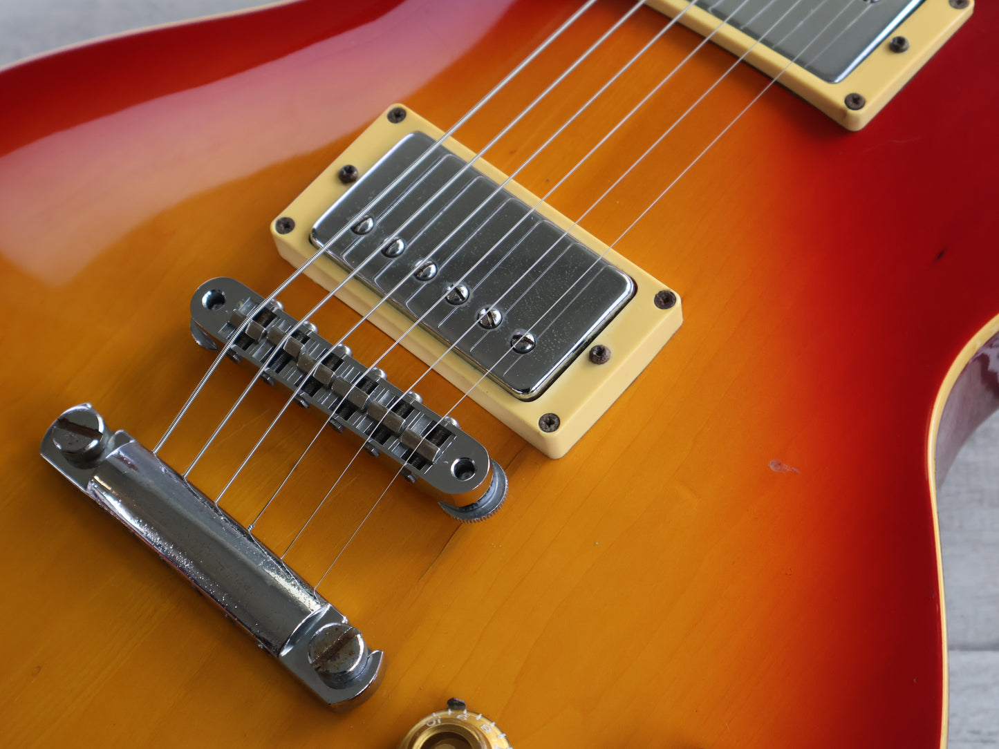 1978 Greco Japan EG-700 Les Paul Standard (Sunburst)