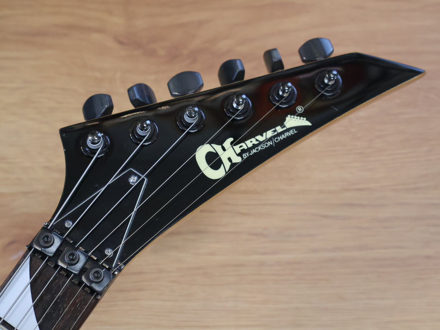 1990 Charvel Jackson Japan DK-090-SSH Dinky (Blue Crackle)