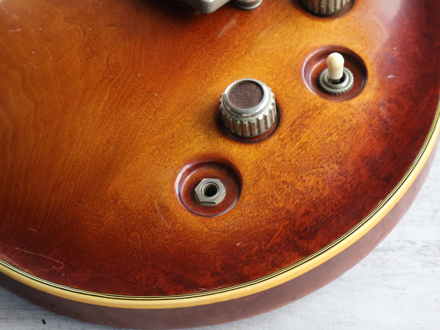 1977 Aria Pro II Japan PE-1500 Prototype Series Single Cutaway (Violin Finish)