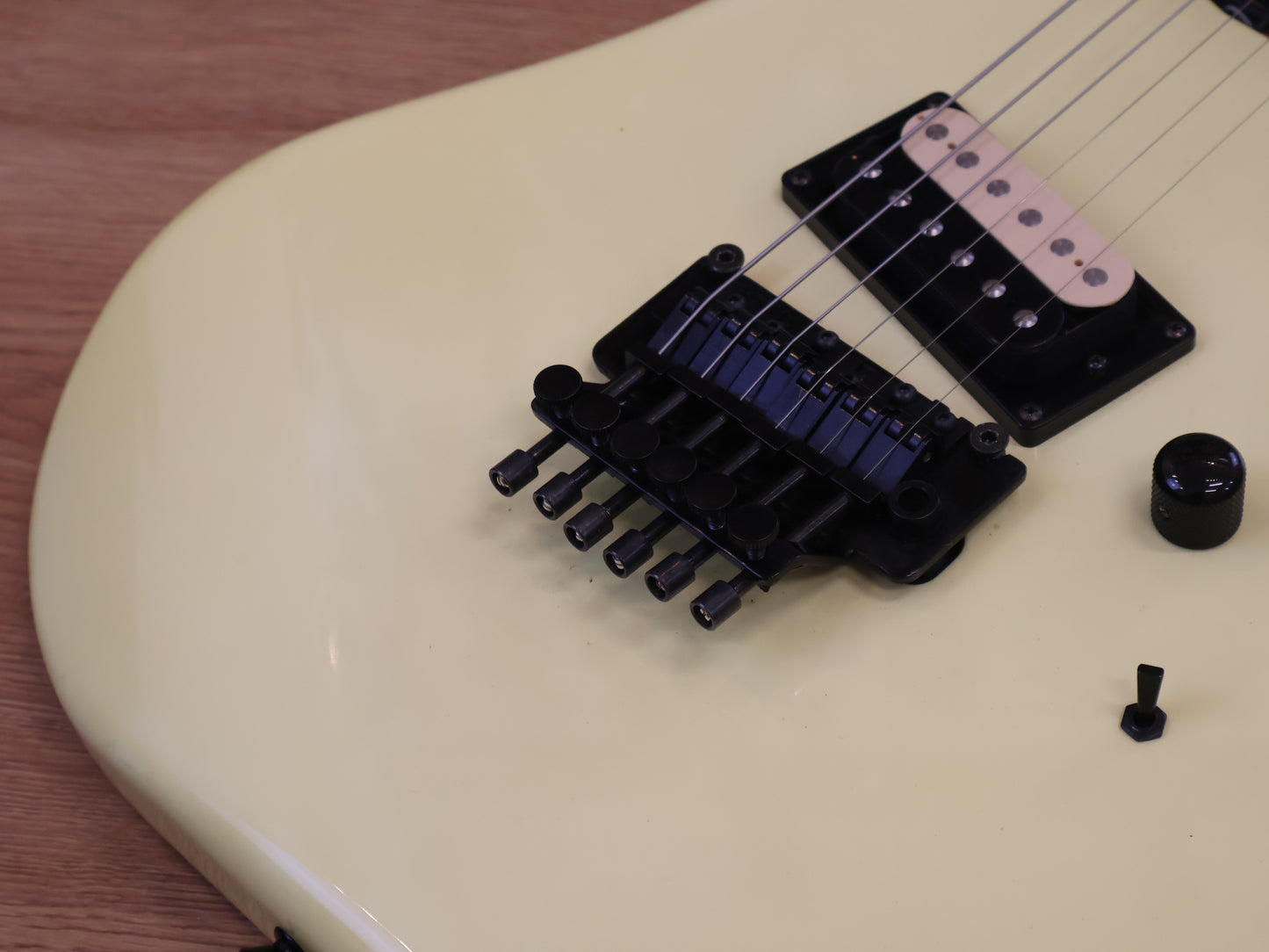 1990's Kramer Japan JK Series HS Superstrat (White)