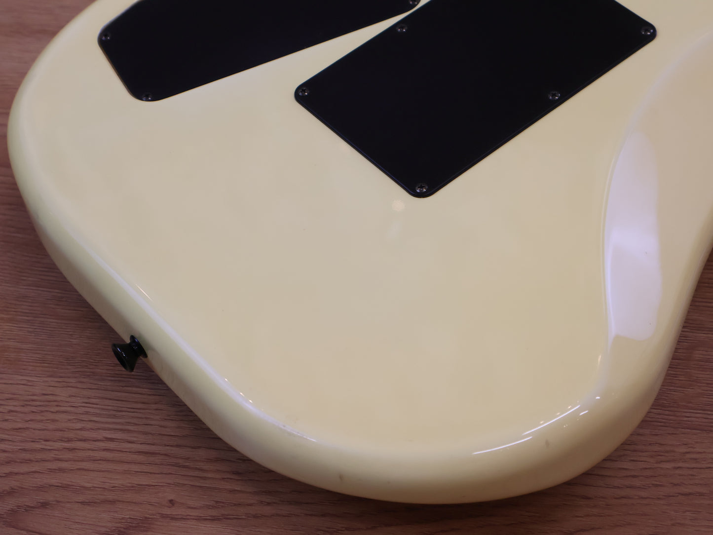 1990's Kramer Japan JK Series HS Superstrat (White)