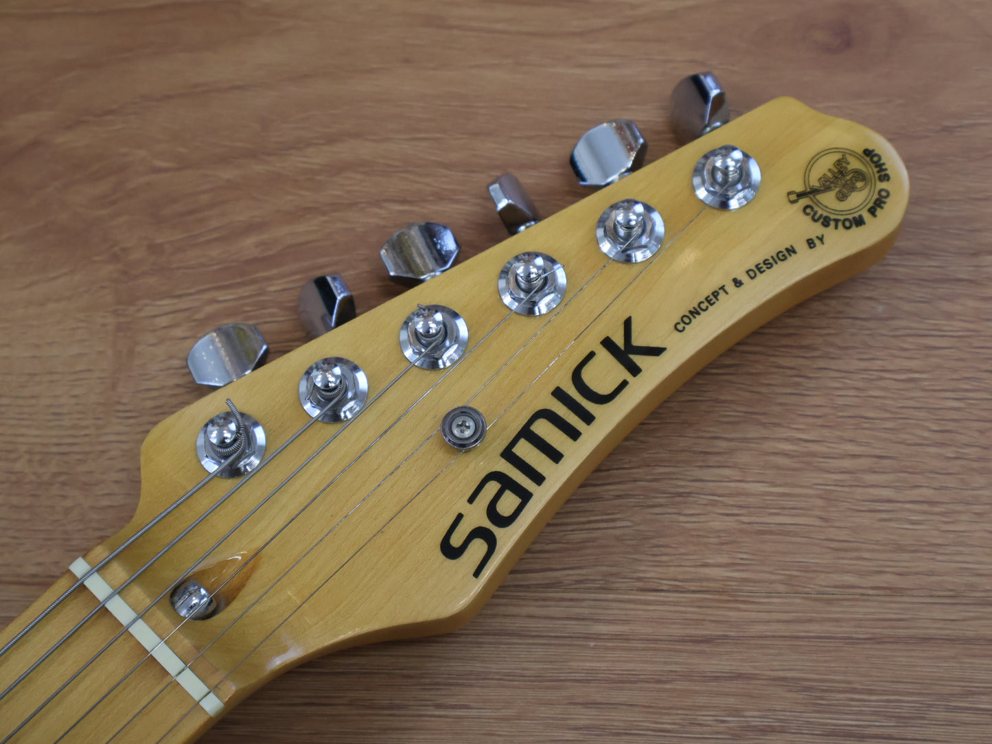 1994 Samick SSM-1 "Valley Arts Custom Pro Shop" Stratocaster (Sunburst)