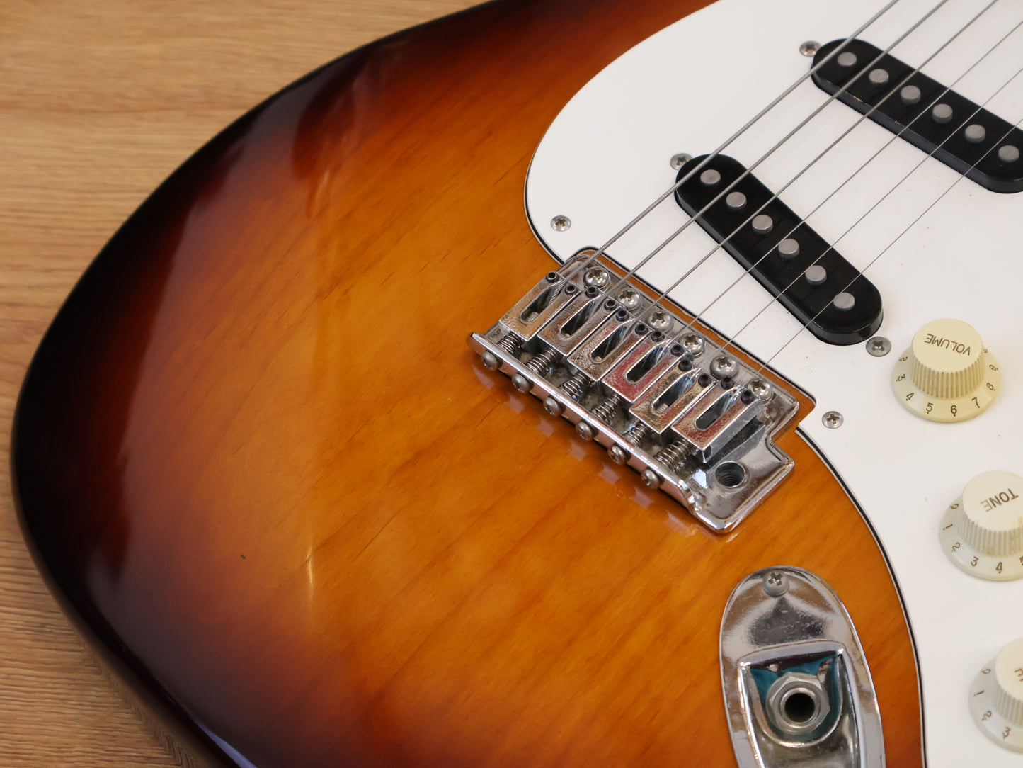 1994 Samick SSM-1 "Valley Arts Custom Pro Shop" Stratocaster (Sunburst)