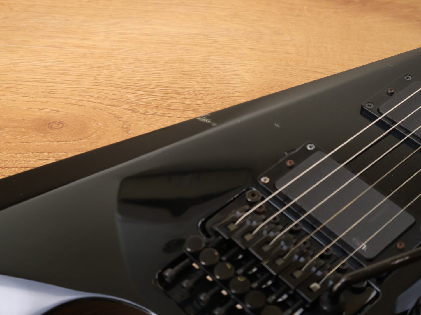 2019 ESP Japan E-II Arrow FR Flying V (Black)