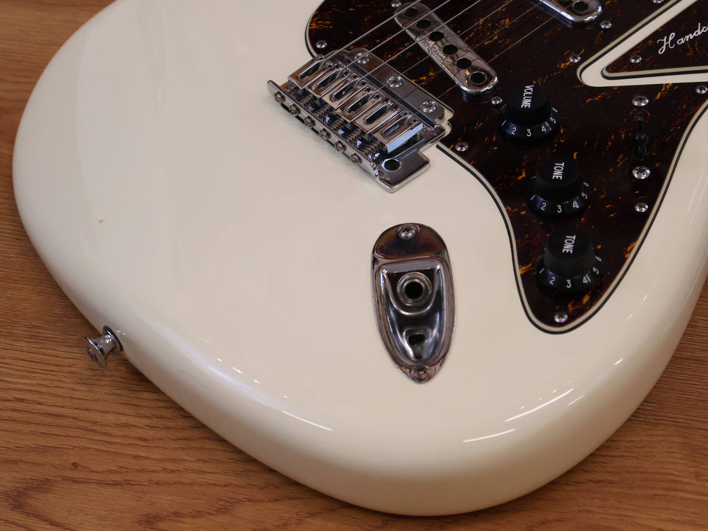 2000's Burns Cobra DX Club Series w/Tremolo (White)