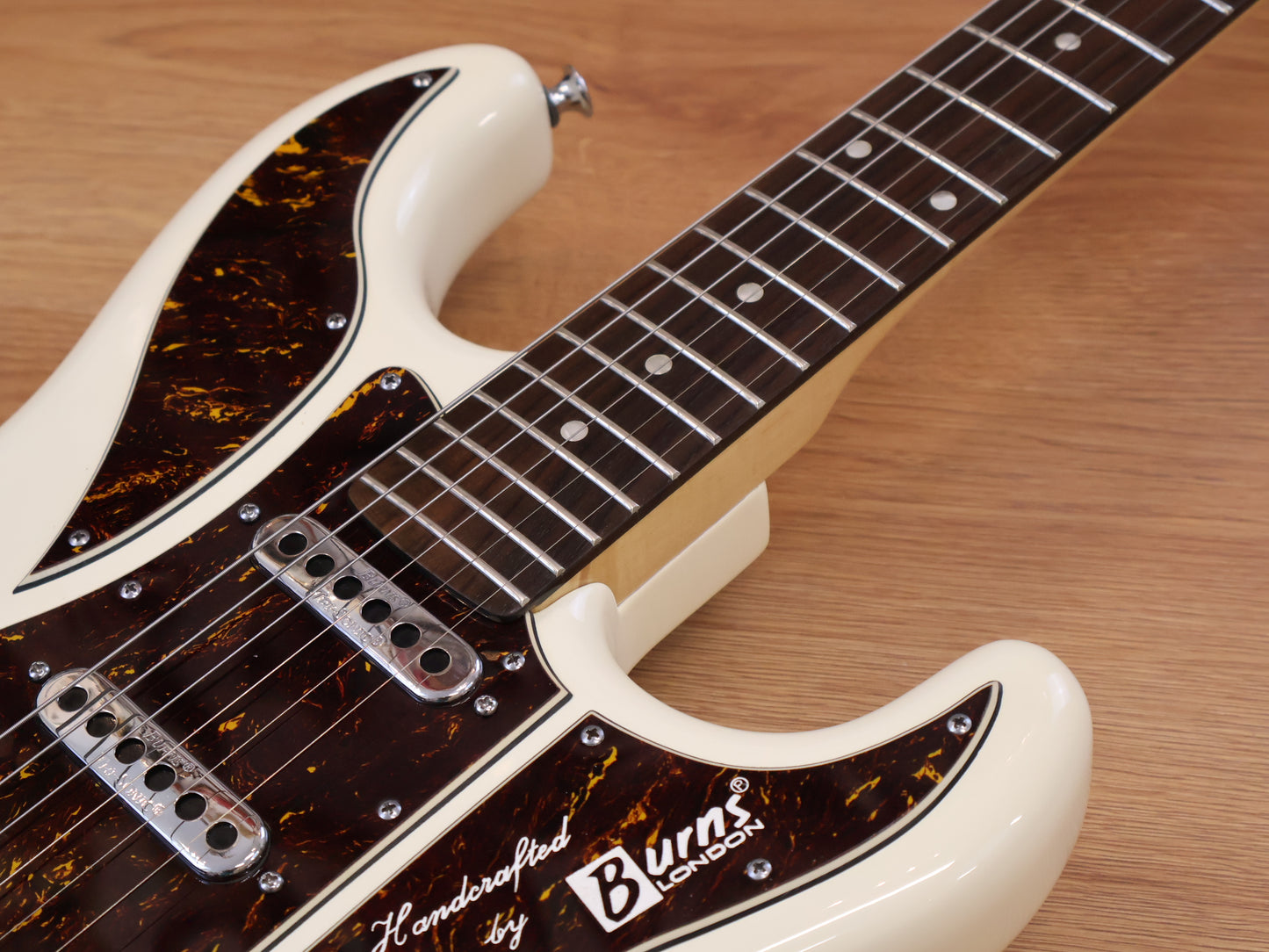 2000's Burns Cobra DX Club Series w/Tremolo (White)