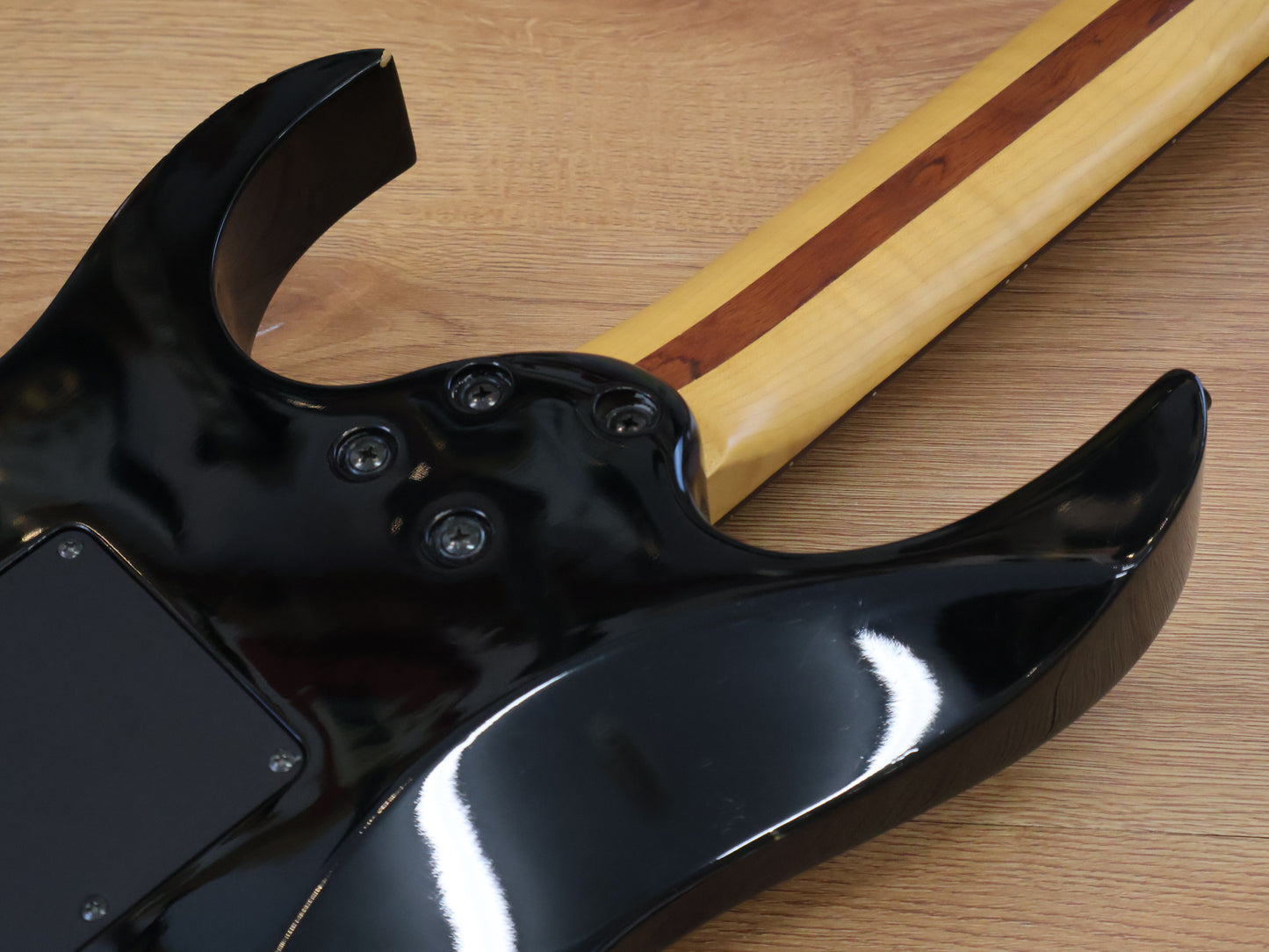 2000 Ibanez Japan RG7420 7-String (Pearl Black)