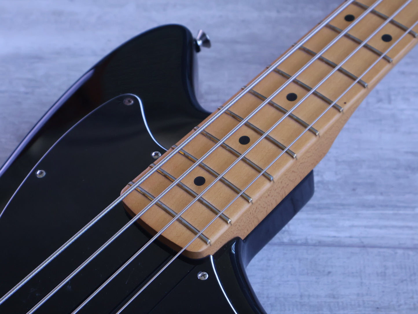 Fender Player Plus Active Meteora Bass (Silverburst)