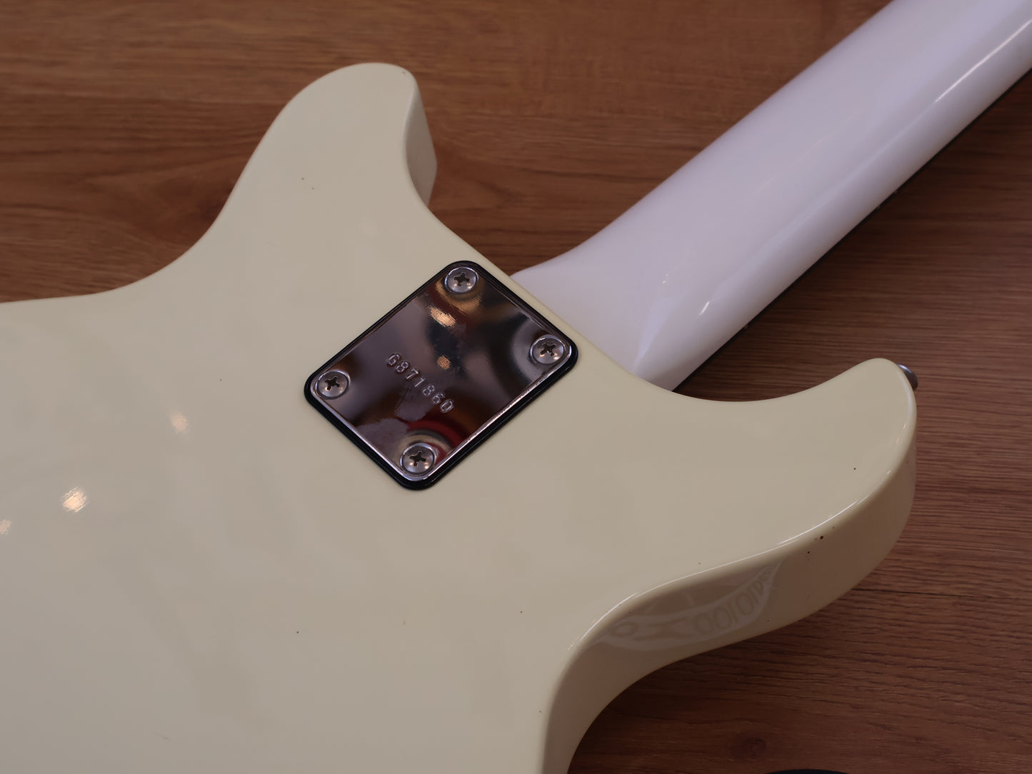 1987 Greco Japan TVB-45 Double Cutaway Medium Scale Bass (White)