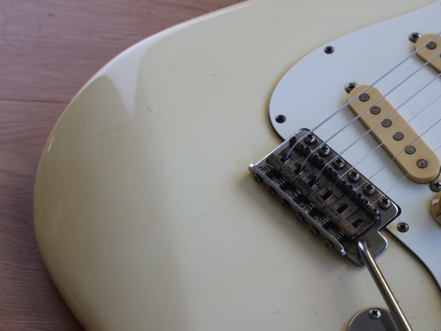 1986 Fender Japan Stratocaster Standard (Vintage White)