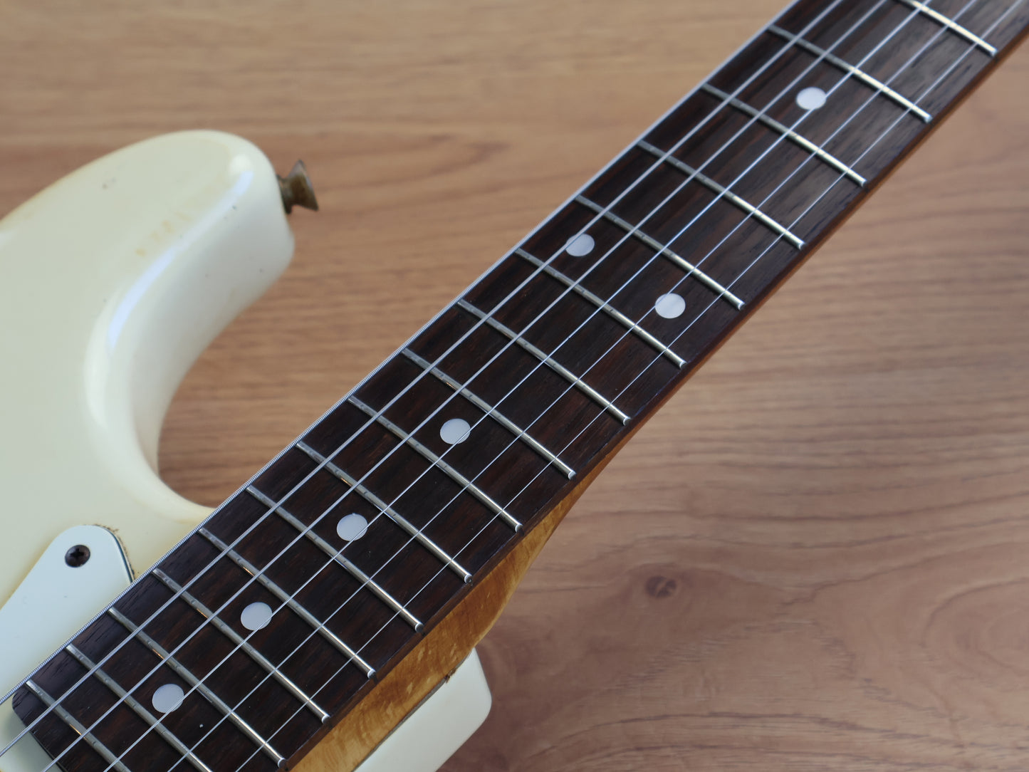 1986 Fender Japan Stratocaster Standard (Vintage White)