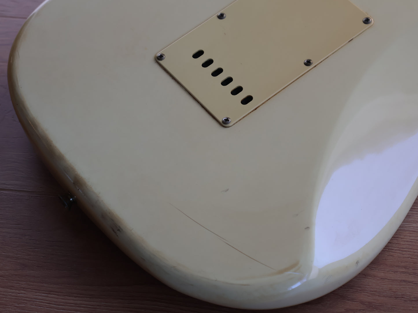 1986 Fender Japan Stratocaster Standard (Vintage White)