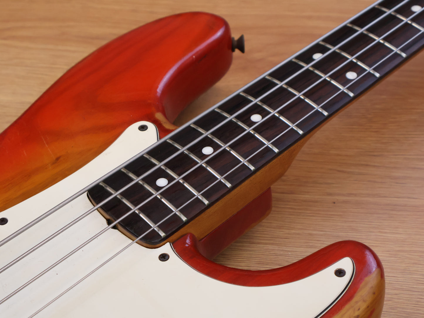 1982 Fender USA Precision Bass (Sienna Sunburst)