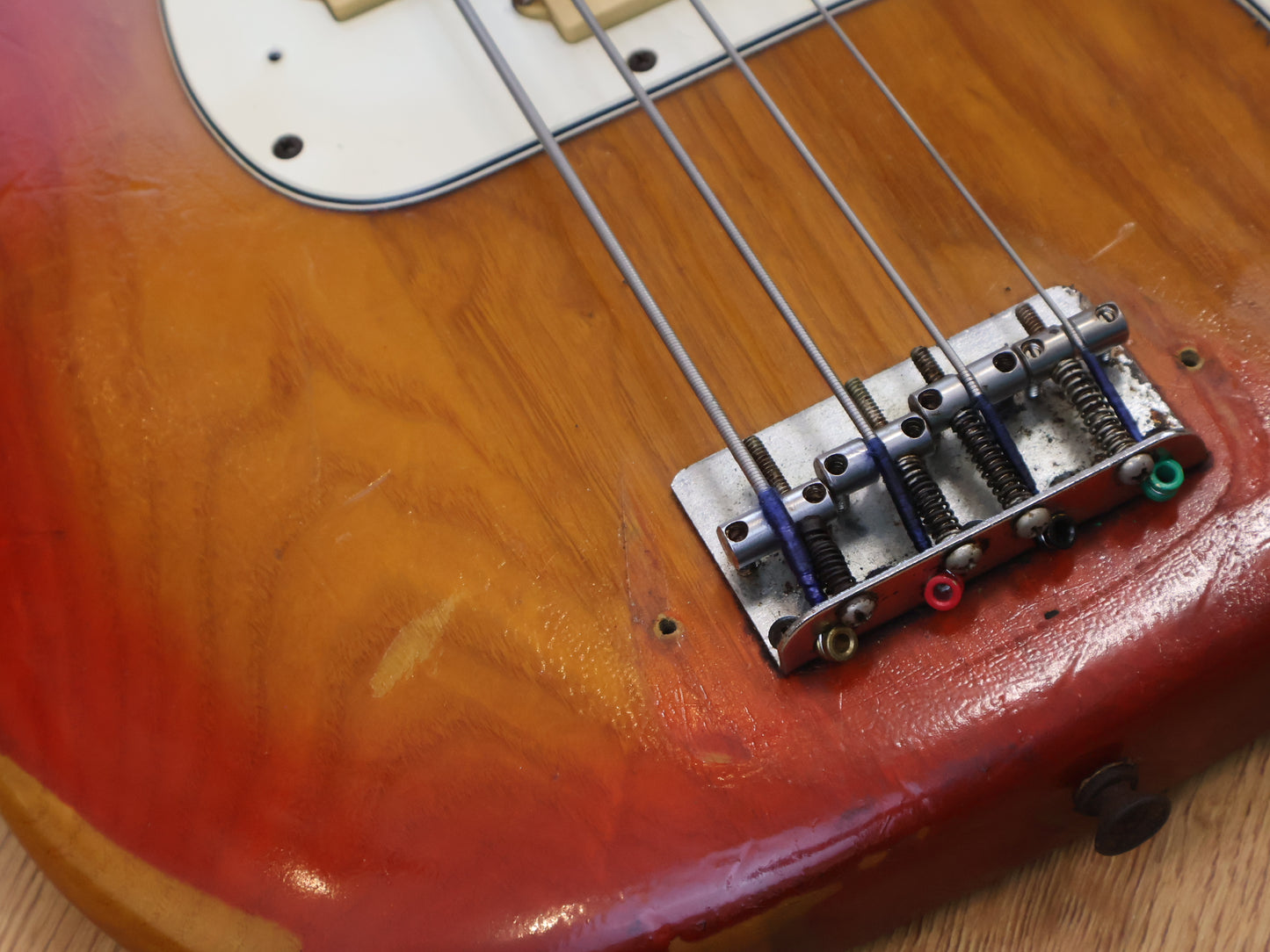 1982 Fender USA Precision Bass (Sienna Sunburst)