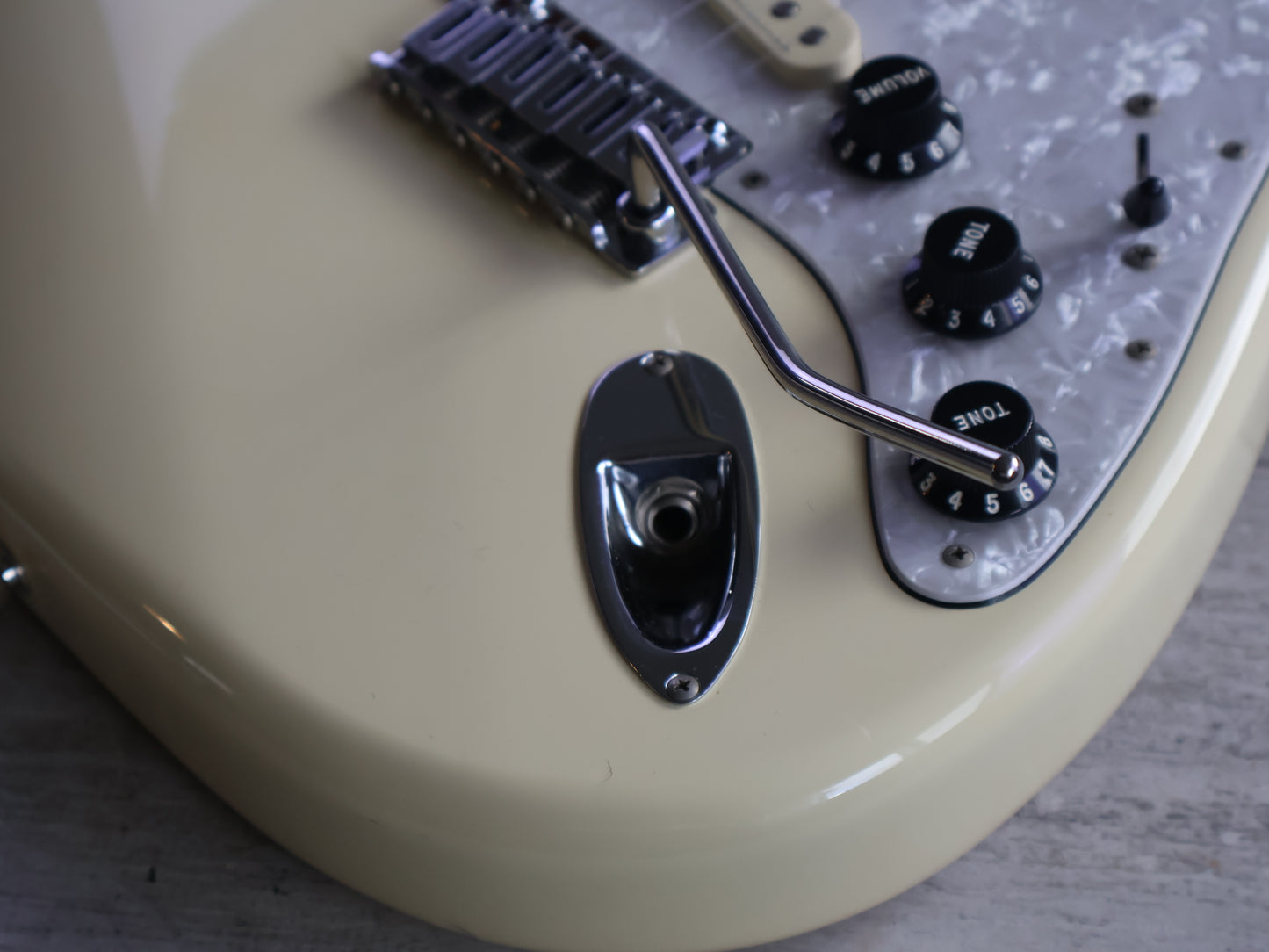 2012 Fender Japan ST62/SC Limited Edition Scalloped Stratocaster (Vintage White)