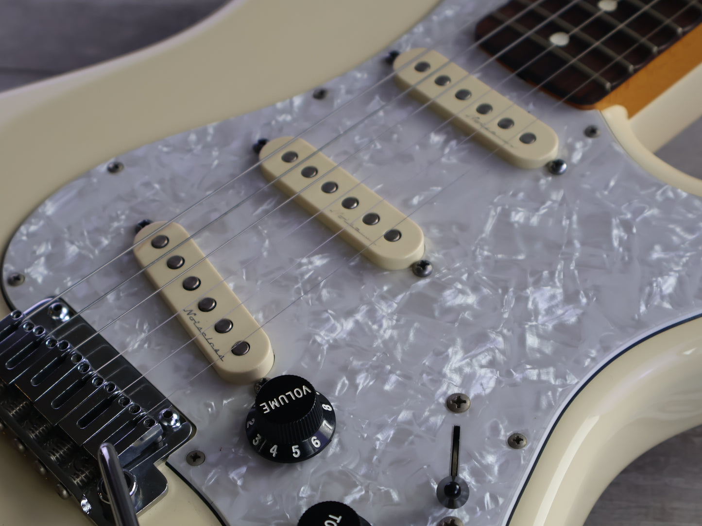 2012 Fender Japan ST62/SC Limited Edition Scalloped Stratocaster (Vintage White)