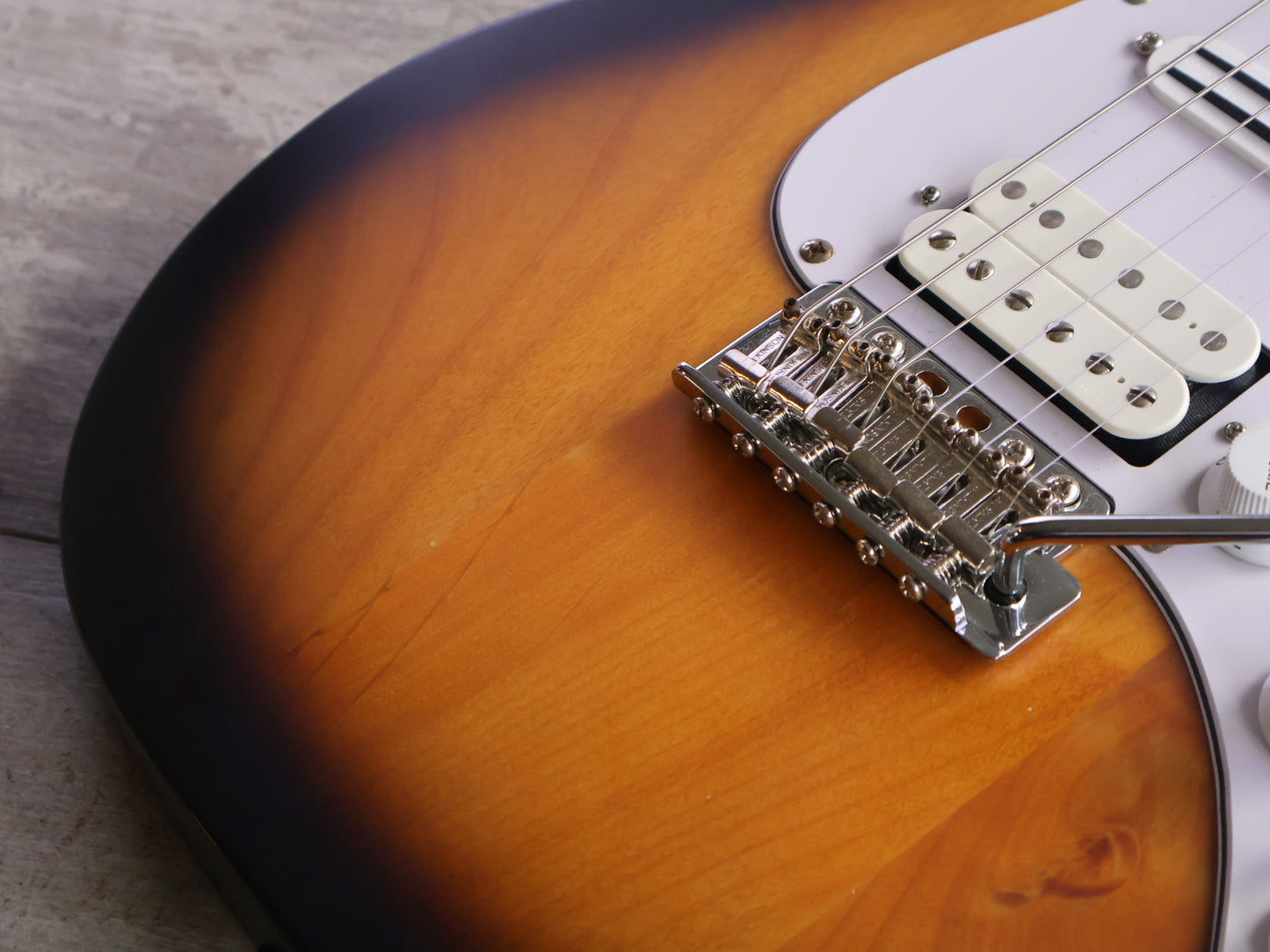 Ibanez ATZ10P STM Andy Timmons Premium HSS Superstrat (Sunburst)