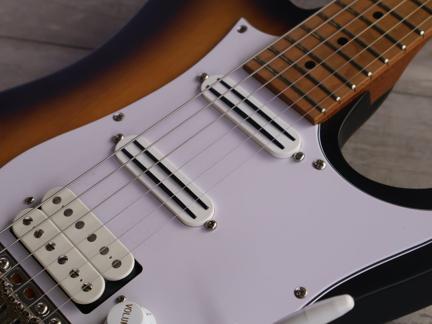 Ibanez ATZ10P STM Andy Timmons Premium HSS Superstrat (Sunburst)