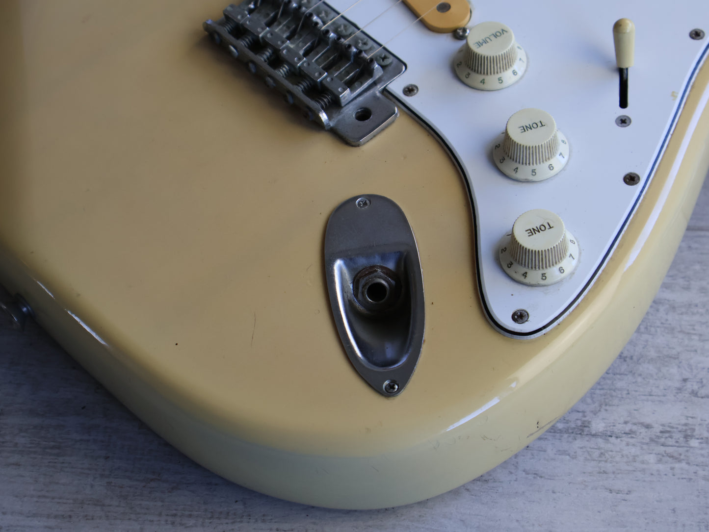 1973 Fernandes Burny FST-60 Stratocaster (Vintage White)