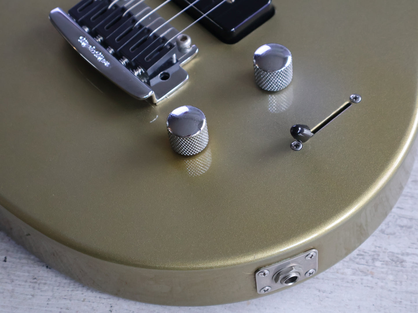 2004 Ernie Ball Music Man MM-90 Axis Sport w/P90's (Egyptian Smoke)