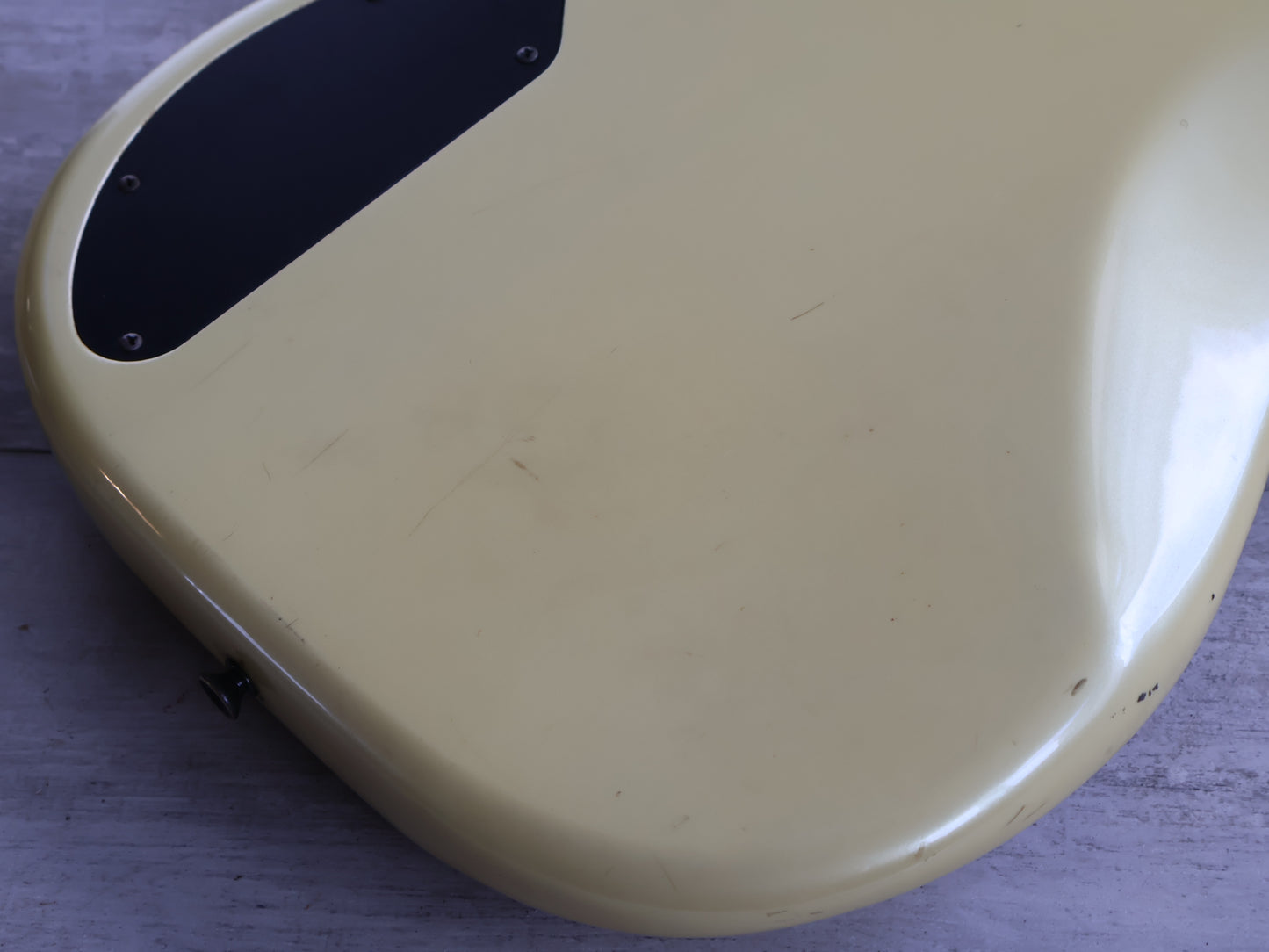 1987 Fender Japan "Jazz Bass Special" Duff McKagen Bass (Aged White)