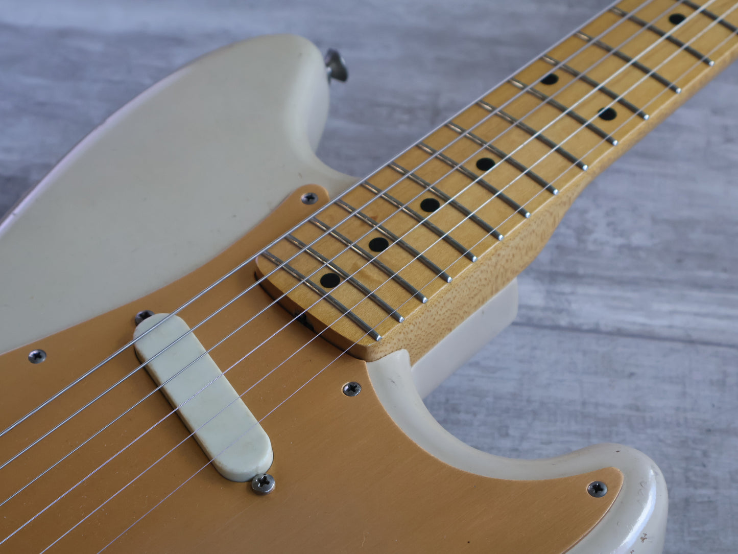 1959 Fender USA Musicmaster (Desert Sand & Anodized Gold)