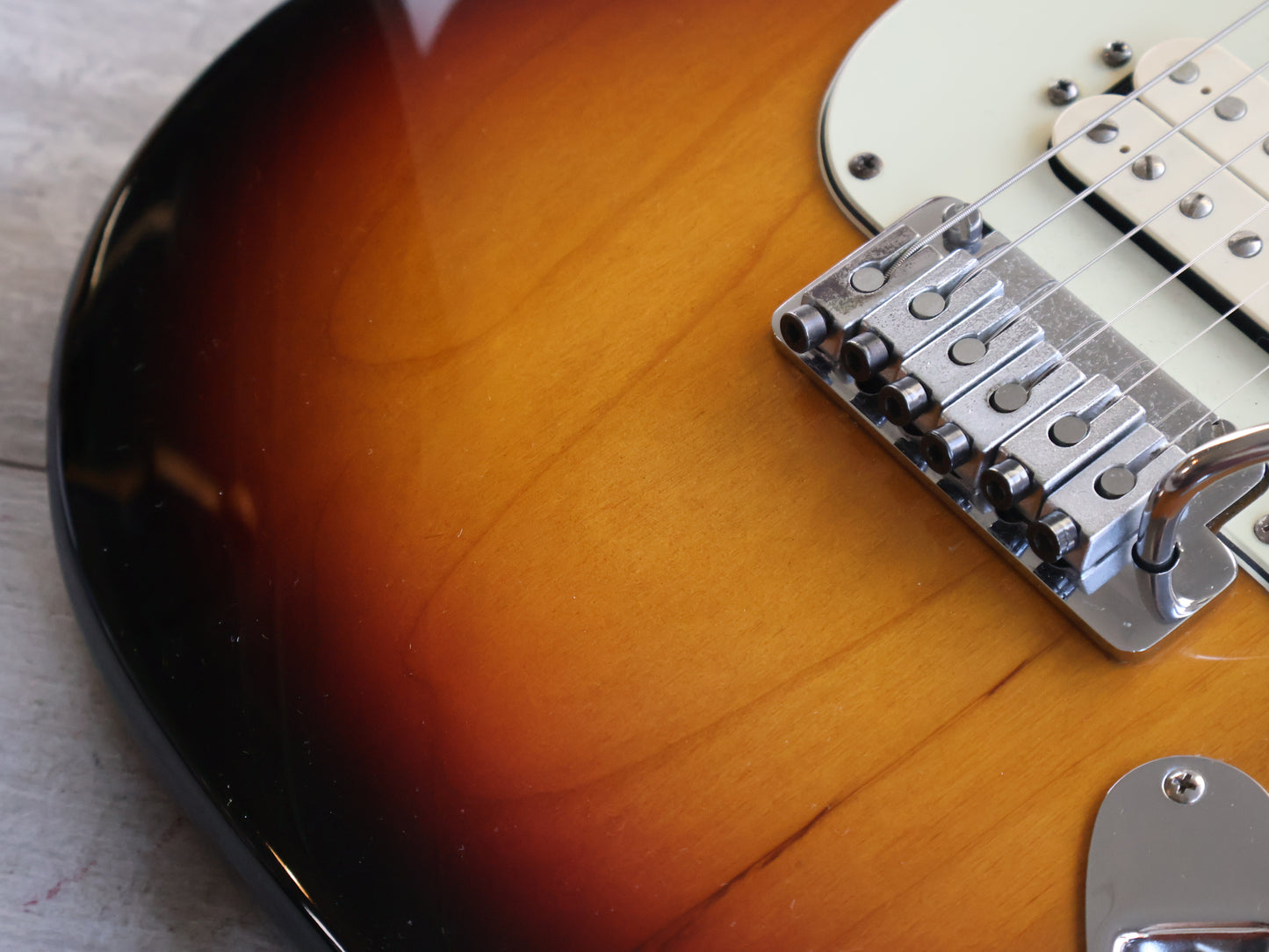 2004 Fender USA American Deluxe HSS Stratocaster (Sunburst)