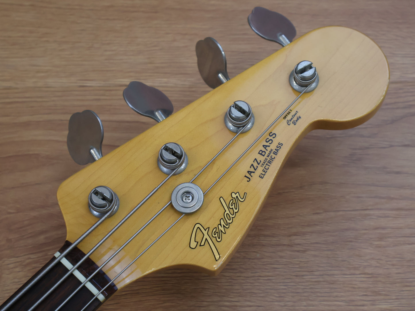 2018 Fender Japan Traditional 60's Jazz Bass (Sunburst)