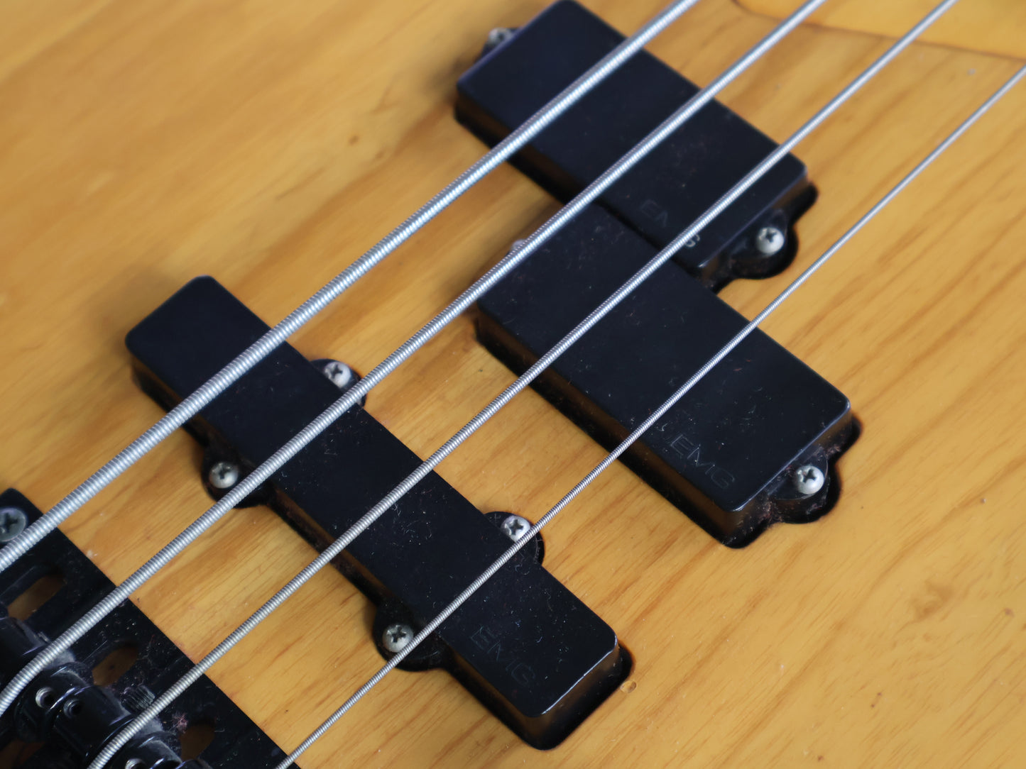 1980's TUNE "Bass Maniac" Japan TB-01 Bass w/EMG's (Natural)
