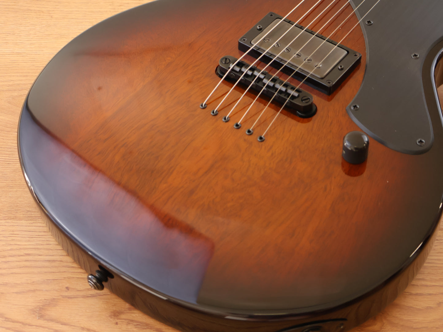 2023 ESP LTD Deluxe EC-01FT Eclipse (Sunburst)