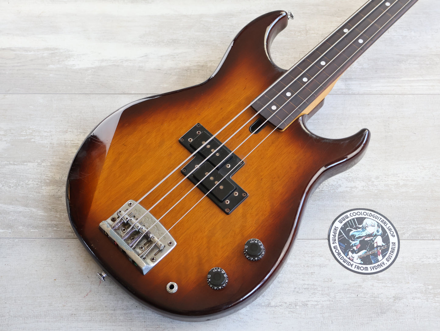 1983 Yamaha Japan BBVIS Defretted/Fretless Medium Scale Broad Bass (Brown Sunburst)