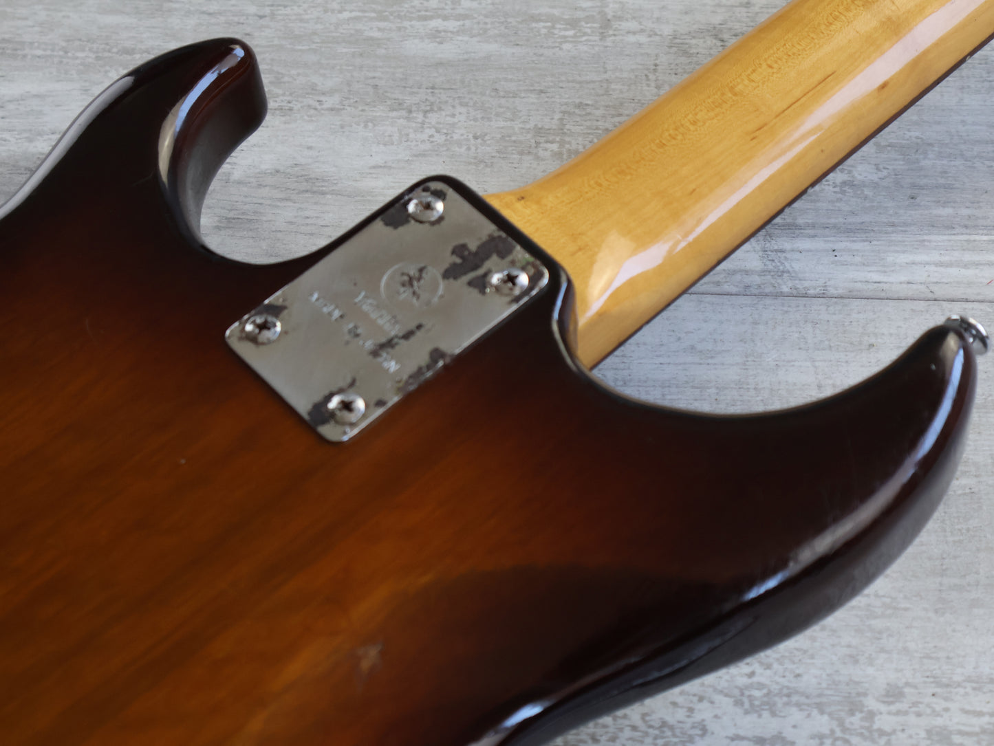 1983 Yamaha Japan BBVIS Defretted/Fretless Medium Scale Broad Bass (Brown Sunburst)