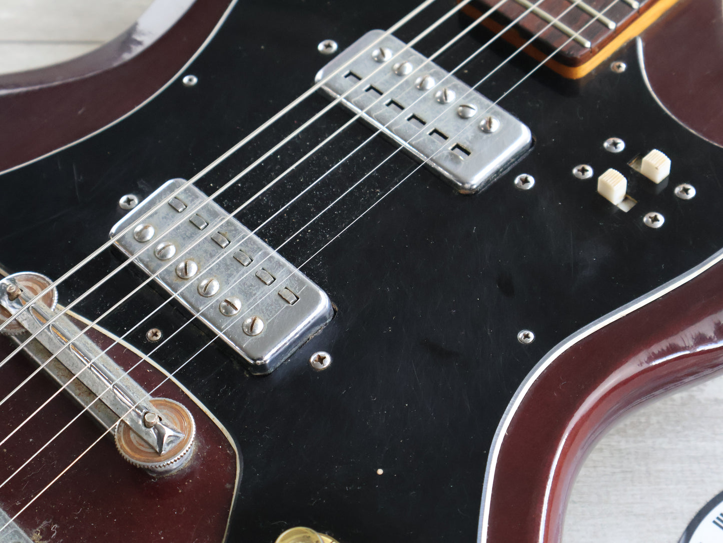 1973 Riviera Japan SG Double Cutaway (Red)