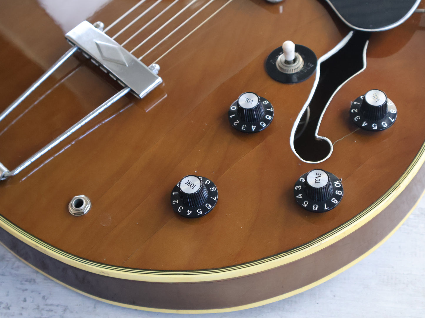 1970's Fresher Japan FE-351WN Semi Hollowbody (Walnut)