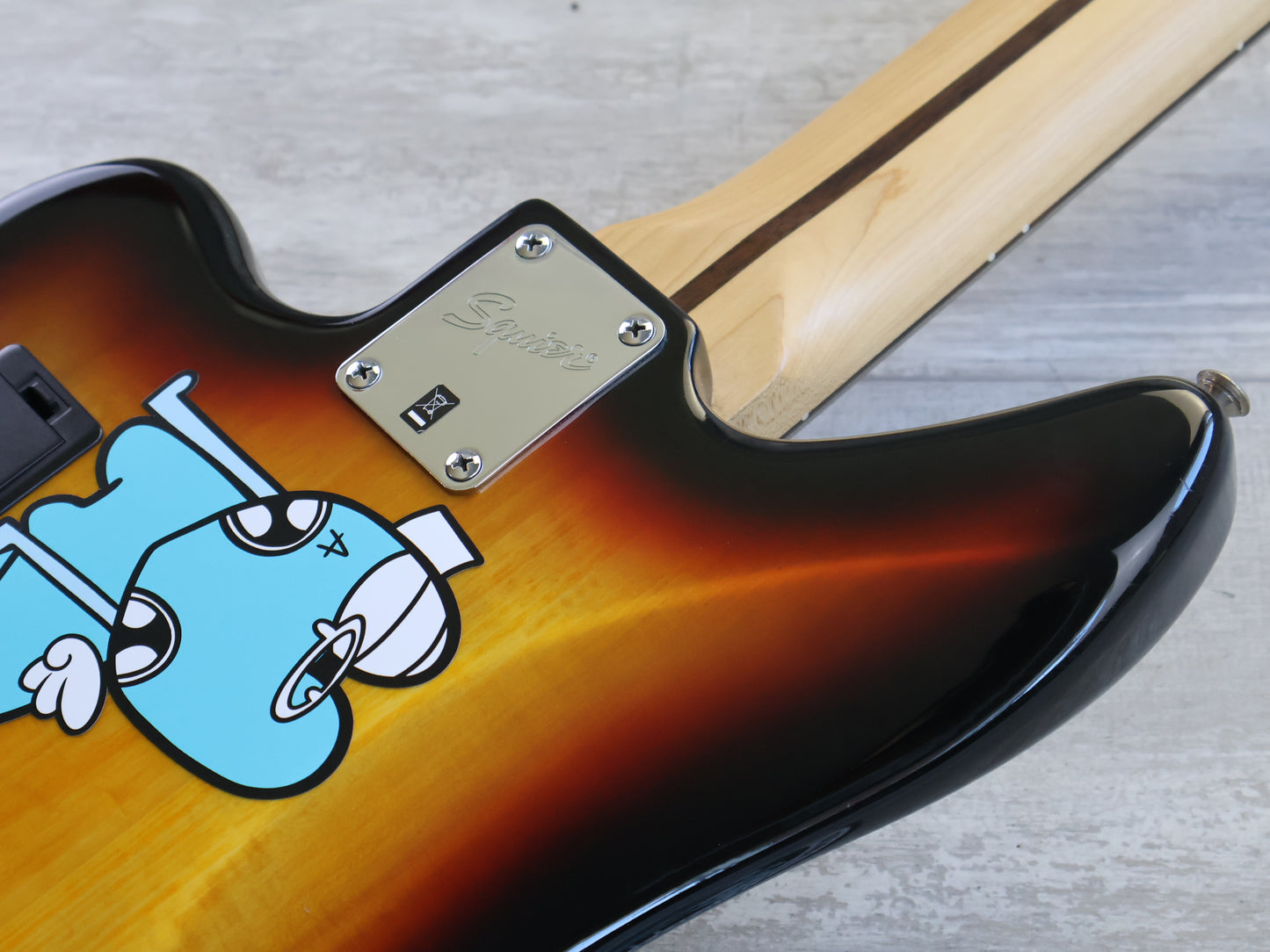 2013 Squier Vintage Modified Jaguar Bass V Special 5-String (Sunburst)