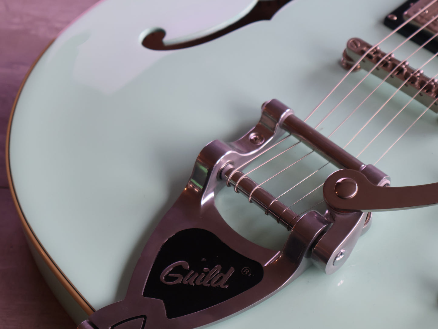 Guild Starfire 1 SC GVT Vibrato Semi Hollowbody (Seafoam Green)