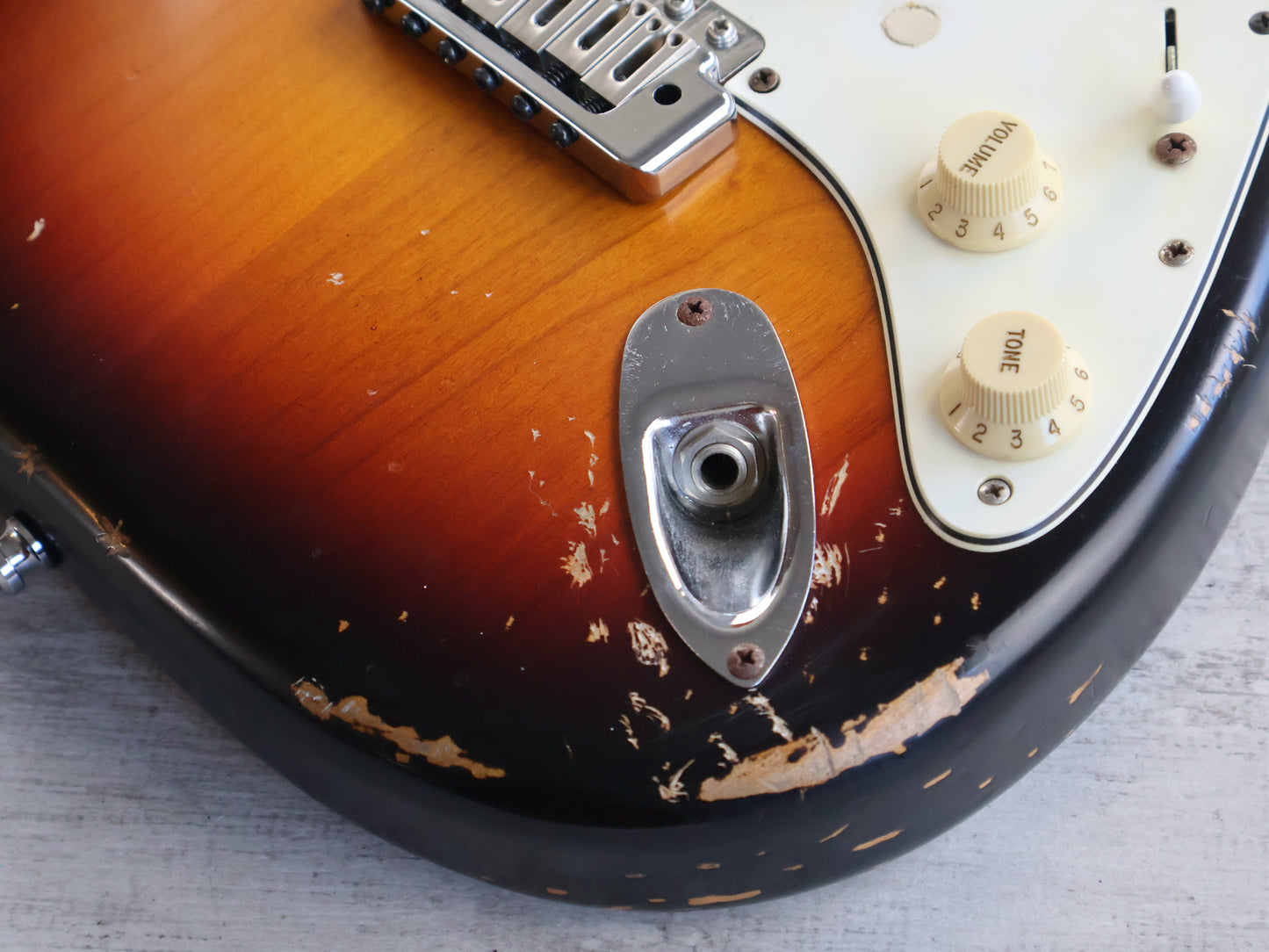 2014 Fender Stratocaster w/Japanese Body + Lace Sensors (Relic Sunburst)
