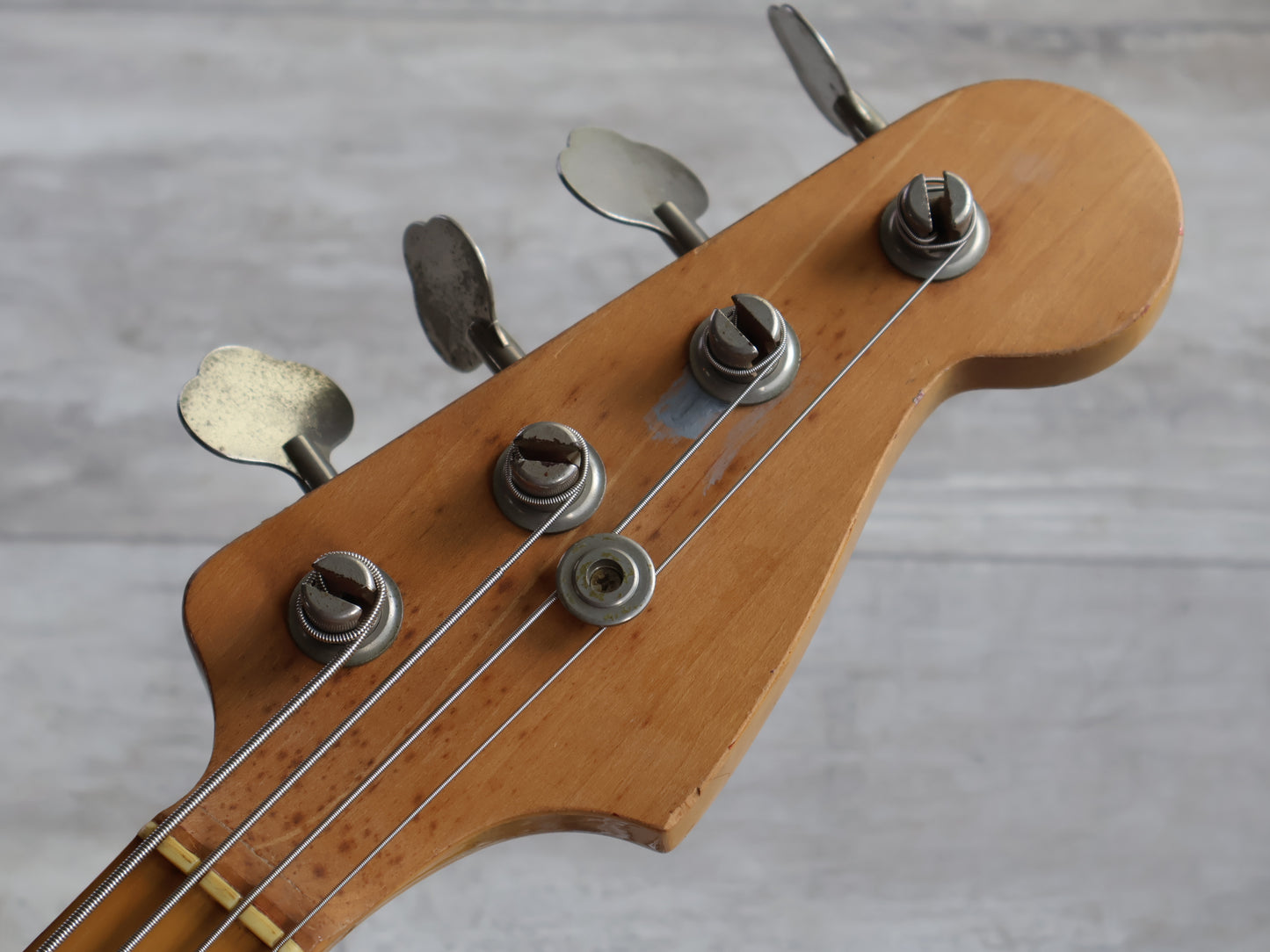 1980 Aria Pro II Japan Precision Bass (Metallic Red)