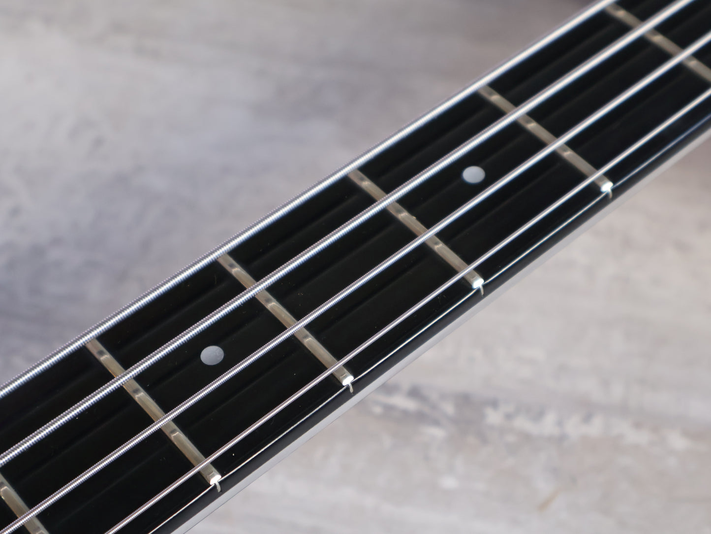 1980 Kramer USA DMZ-4001 Aluminium Neck Bass (Black)