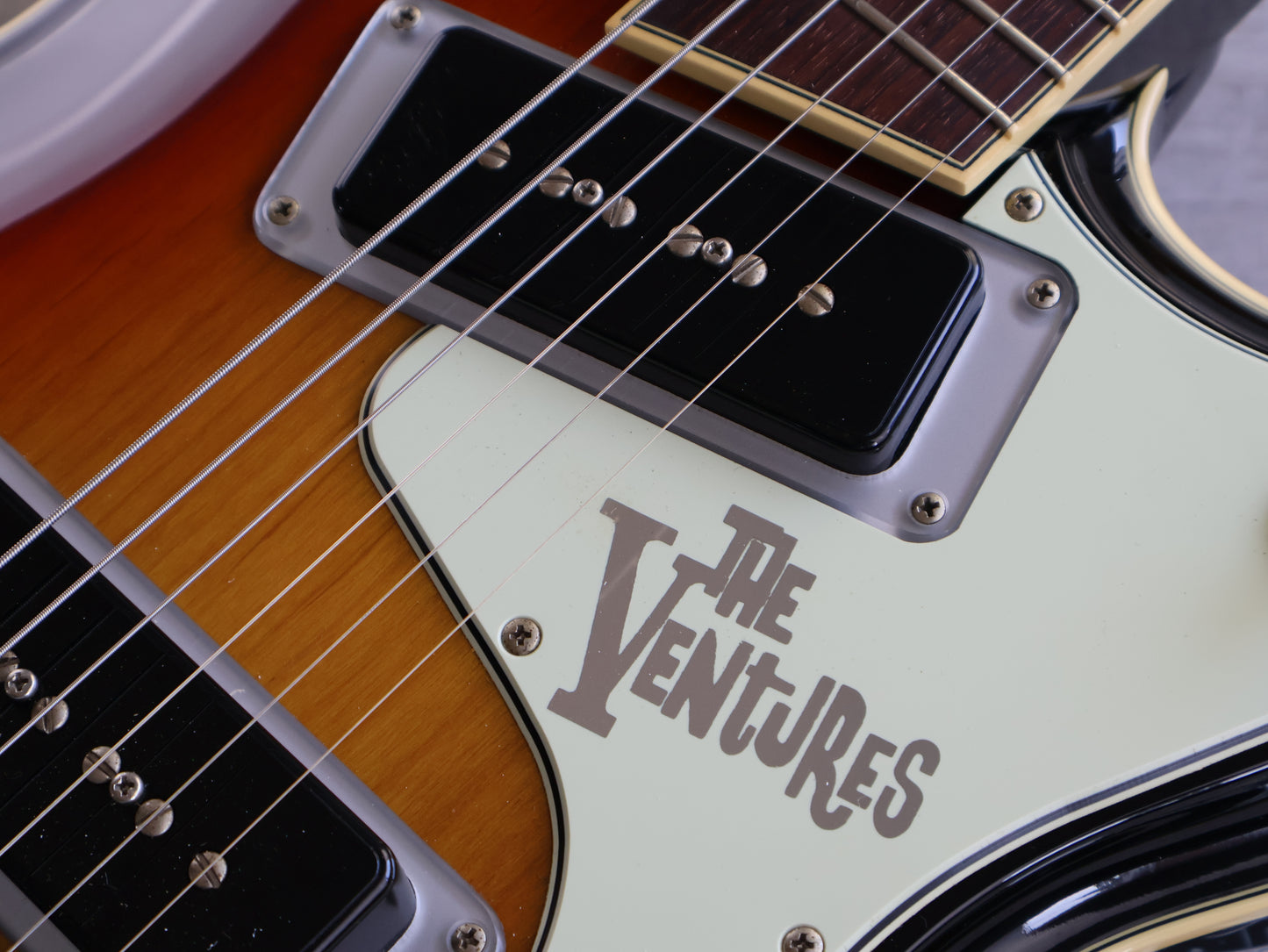 2001 Aria VM-2001 "The Ventures" 40th Anniversary Limited Edition Model (Sunburst)