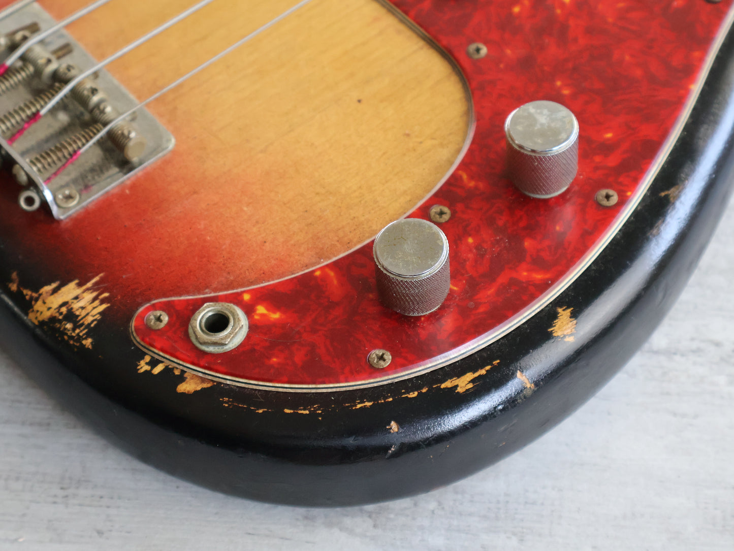 1987 Fender Japan PB62 '62 Reissue Precision Bass (Sunburst)