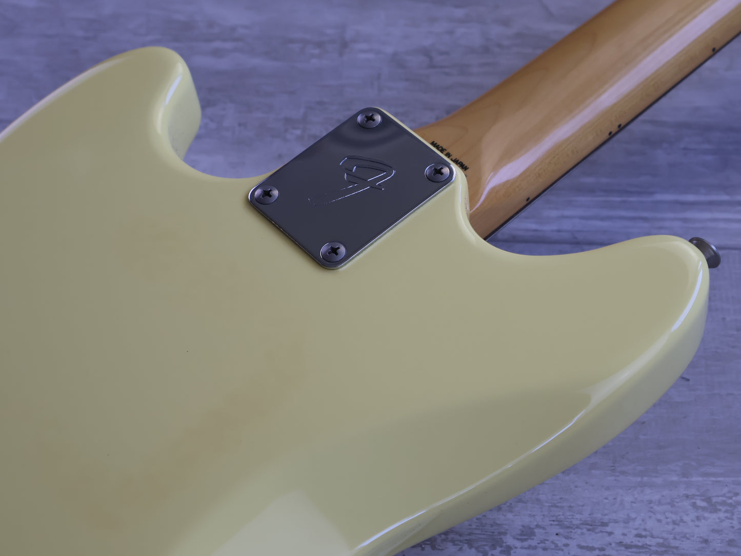 1993 Fender Japan MG69-58 '69 Reissue Mustang (Vintage White)