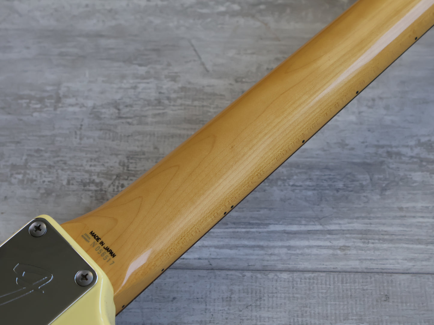 1993 Fender Japan MG69-58 '69 Reissue Mustang (Vintage White)